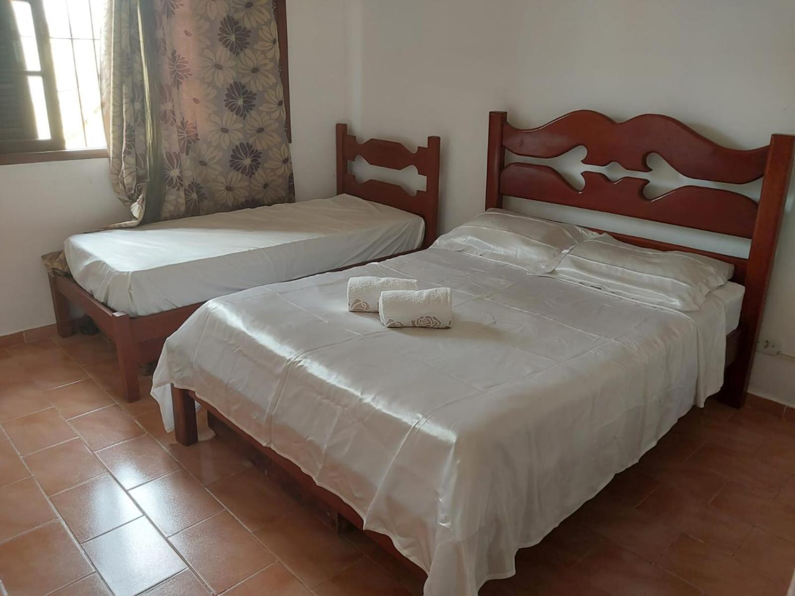 Casas Amarelas - Grande, *
